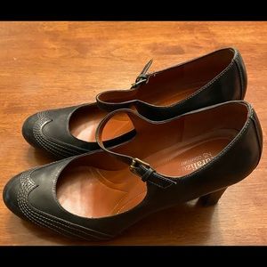 Naturalizer Black Heels